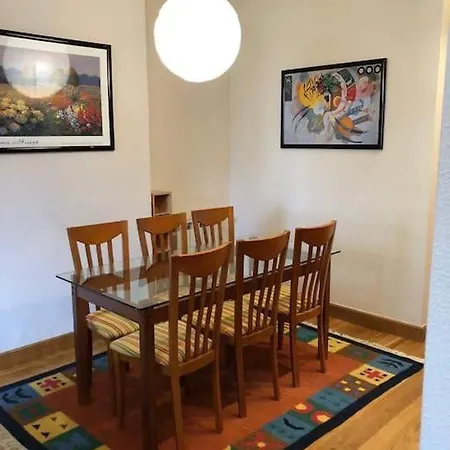 En Playa De Ondarreta