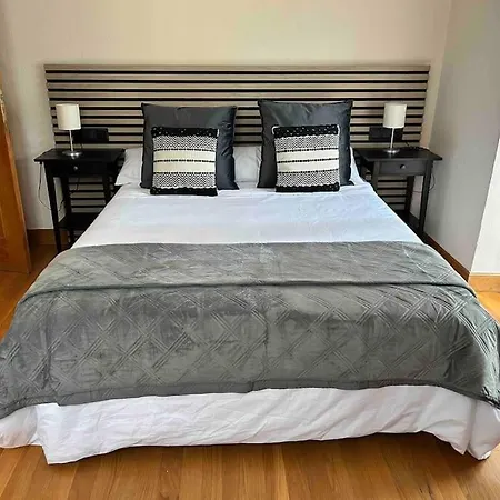 En Playa De Ondarreta Apartment *