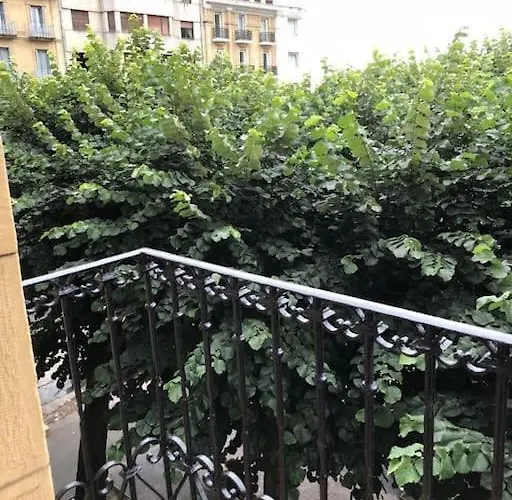 En Playa De Ondarreta *