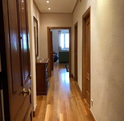 En Playa De Ondarreta Διαμέρισμα *